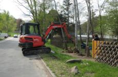 Neue Zaunsfelder sind in Arbeit